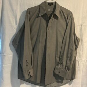Men's Gray Button-Up Shirt